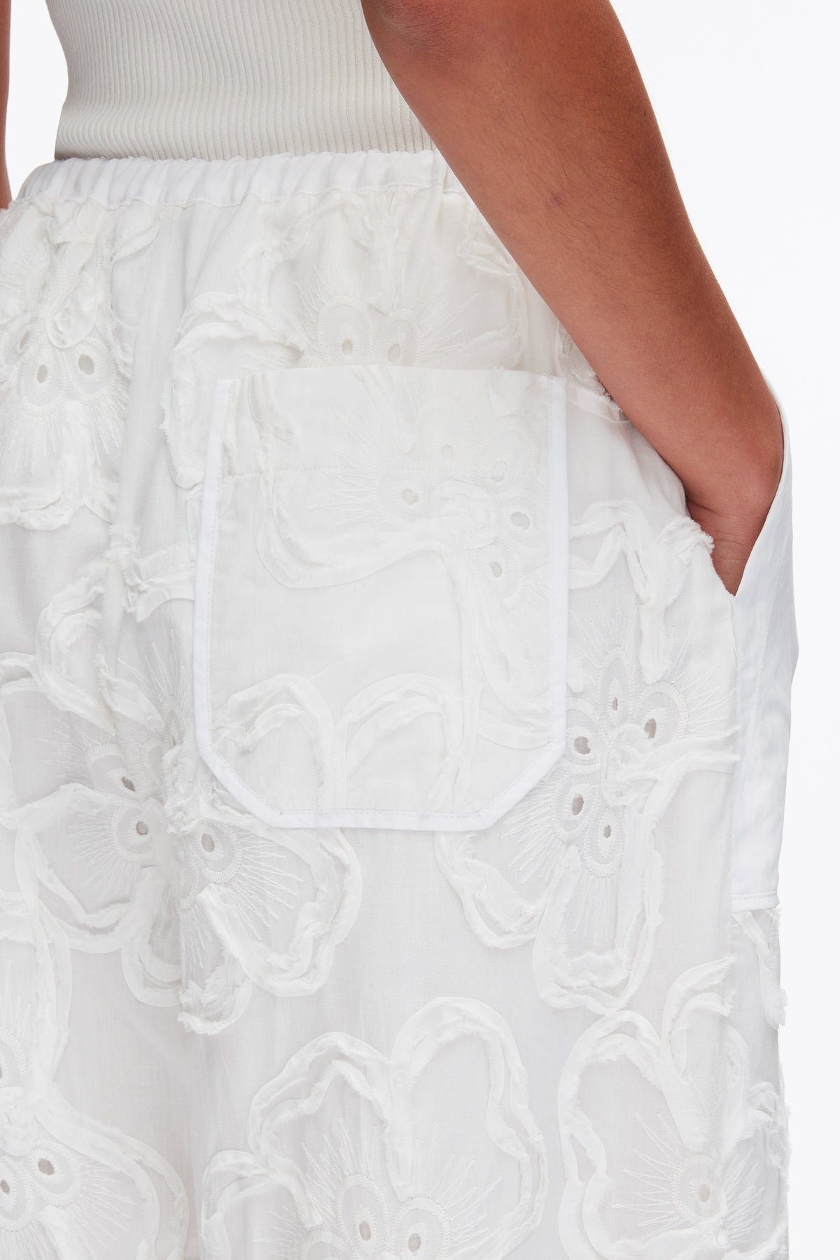 Embroidered Straight Leg Pull On Pants White