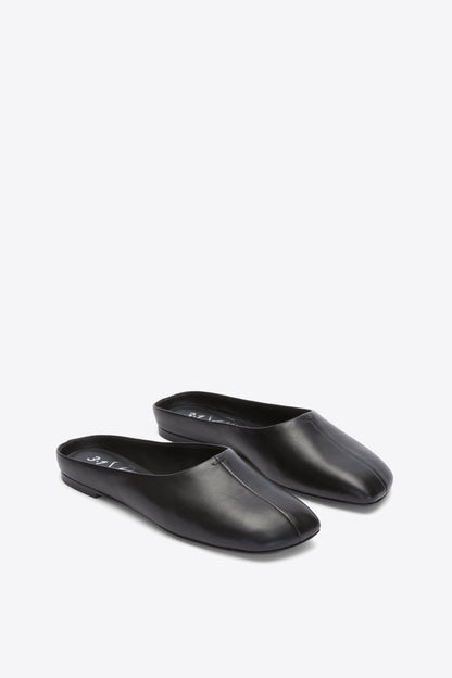 ID Mule Flat Black