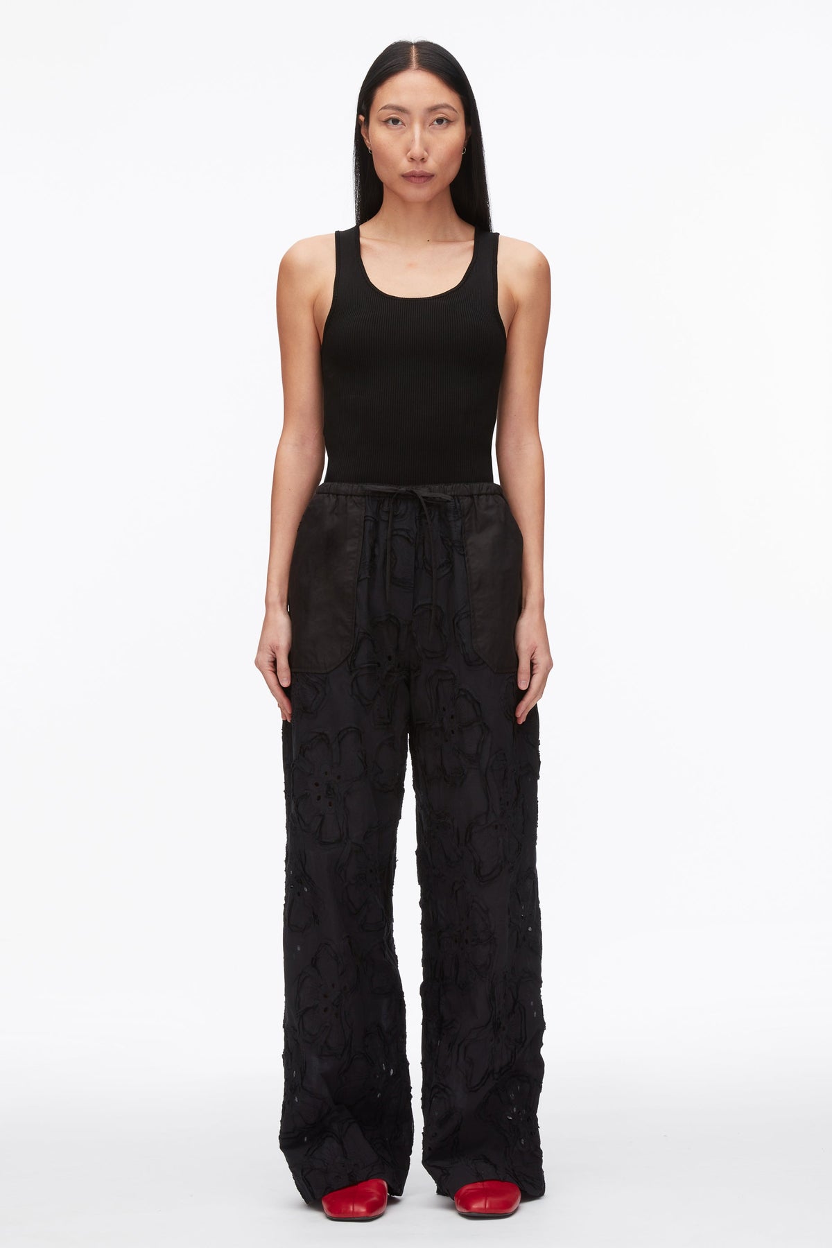 Embroidered Straight Leg Pull On Pants Black