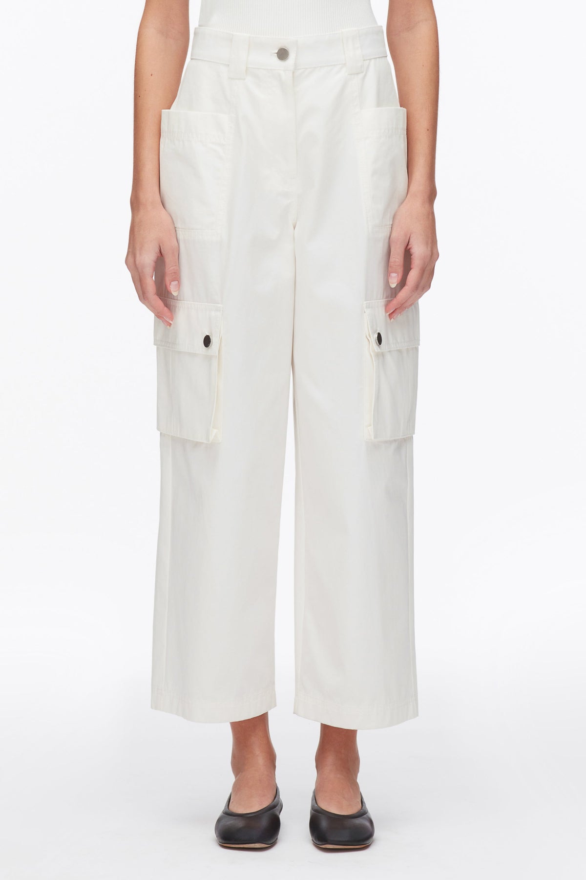 Two-Toned Cropped Cargo Pants Tofu