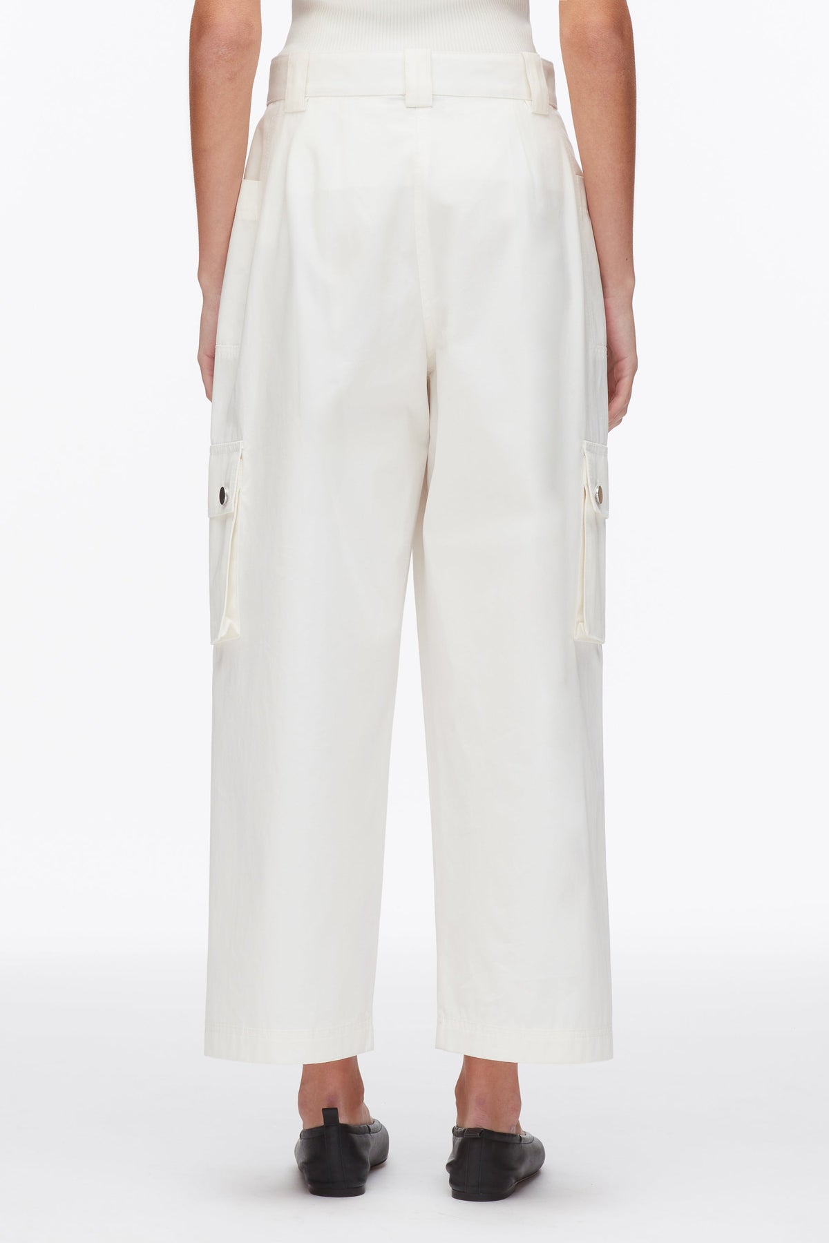 Two-Toned Cropped Cargo Pants Tofu