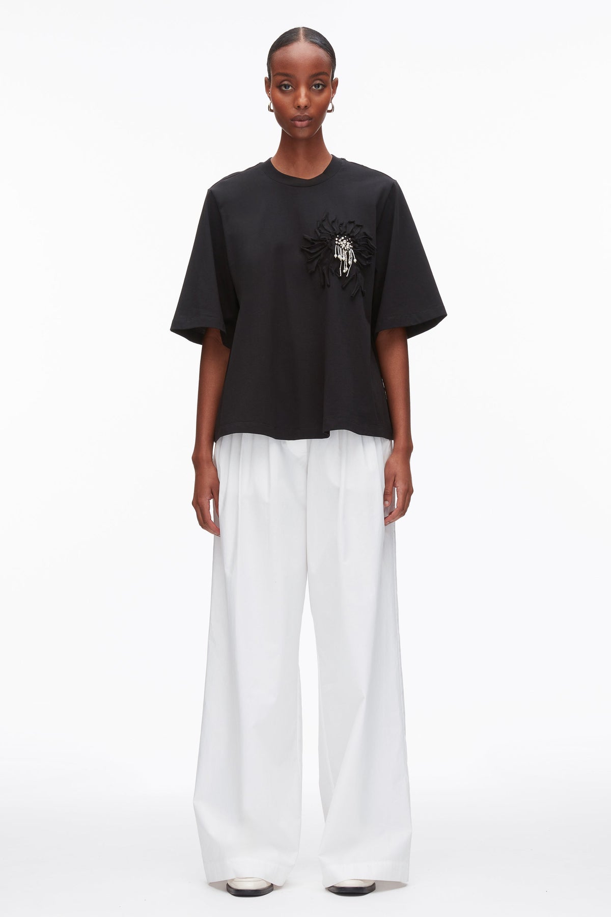 Trapeze T-Shirt with Floral Appliqué Black