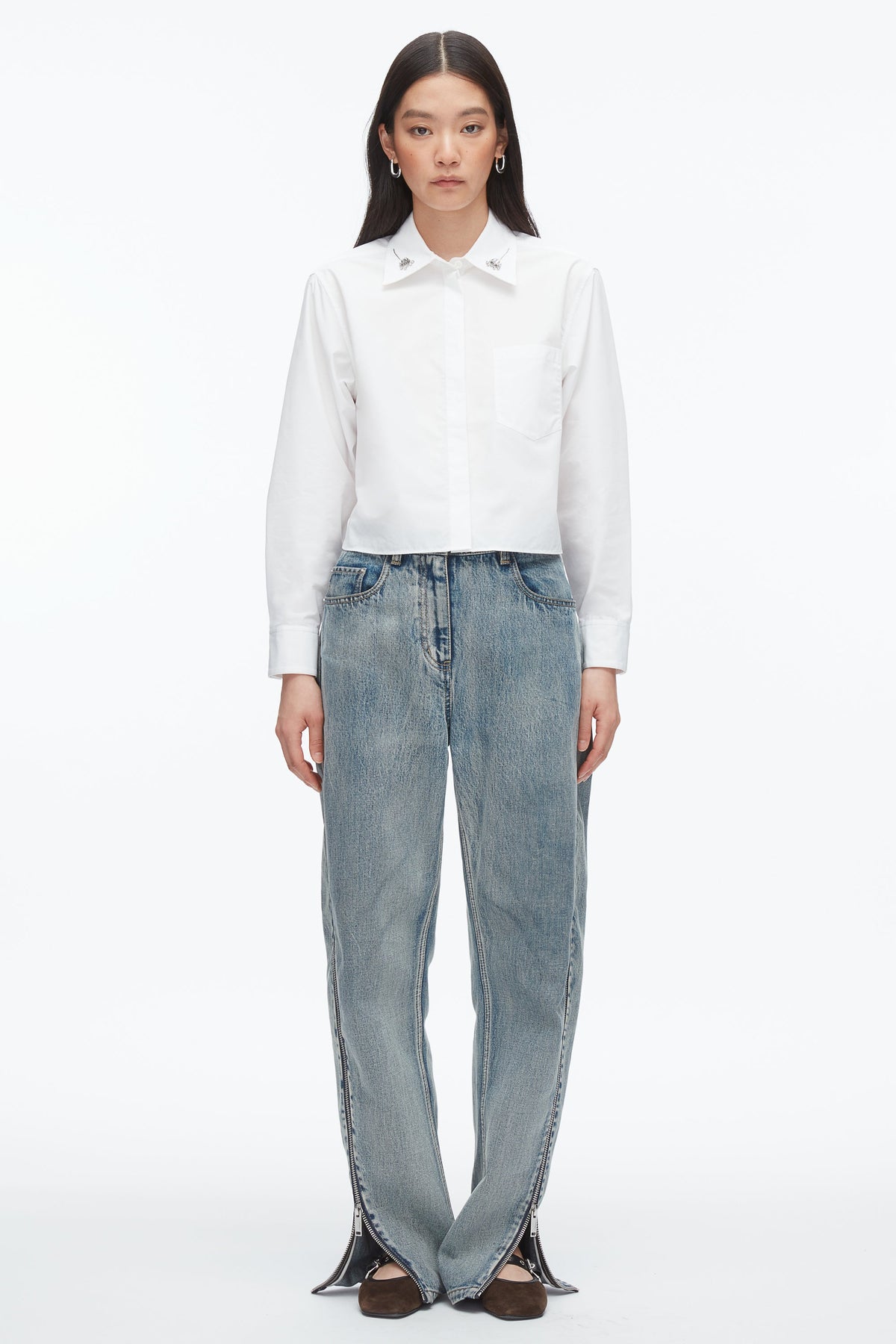 Cropped Shirt with Embroidered Collar White