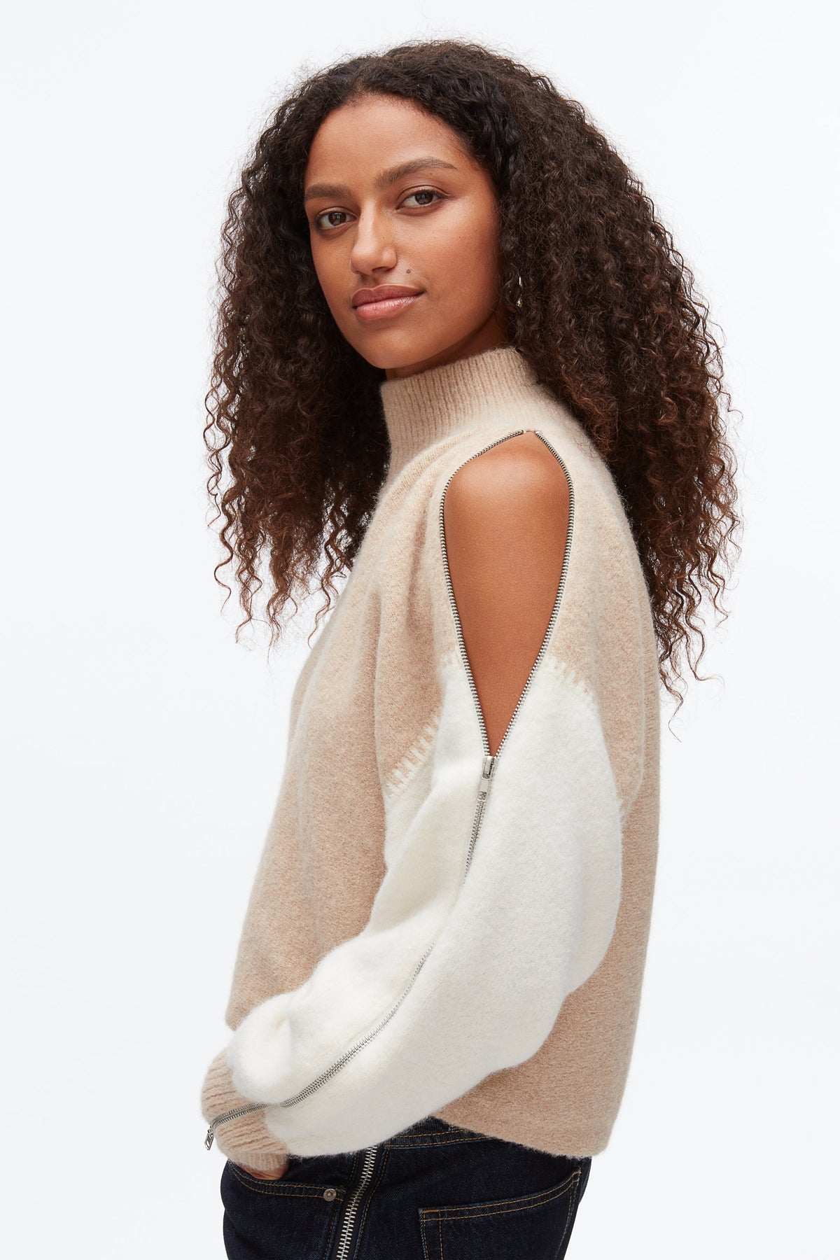 Colorblock Zip Sleeve Turtleneck Ivory-Beige