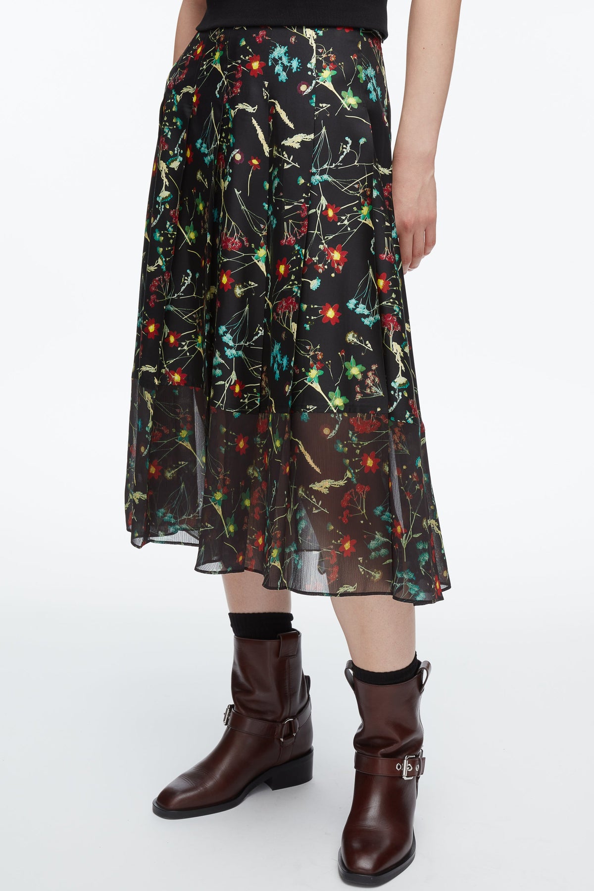 Bliss Floral Pleated Skirt Black Multi