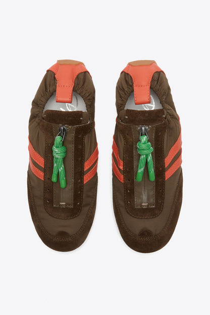 On the Go Sneaker Caper