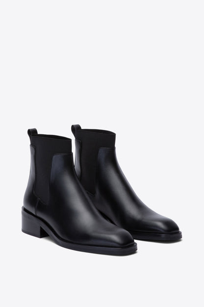 Alexa Chelsea Boots Black