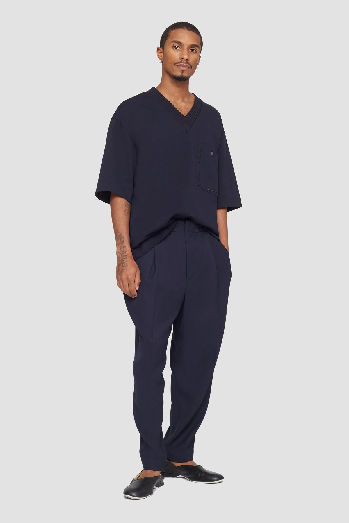 Single Pleat Tapered Trousers Navy