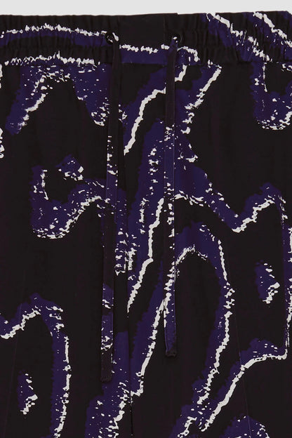 Printed Pull-On Short Midnight-White